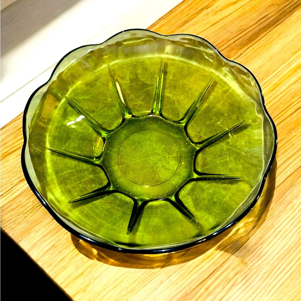 Vintage Anchor Hocking MCM Swedish Modern Avocado Green Chip Bowl
